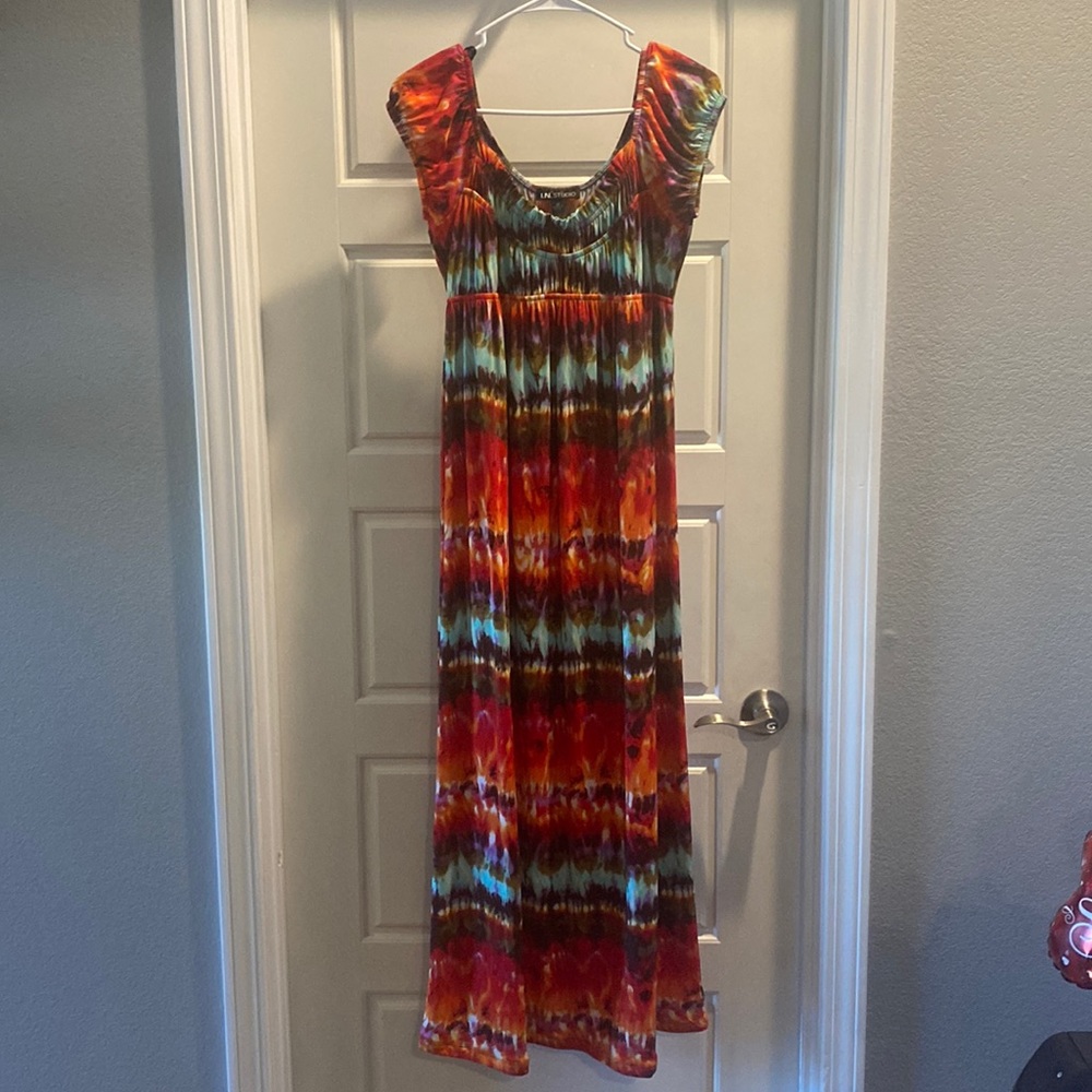 I.N Studio Size 10 Maxi Dress
